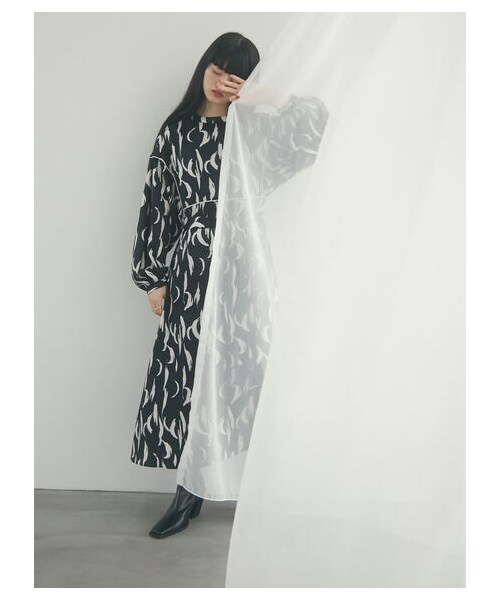 Green　Parks（グリーンパークス）の「【予約】armonia.ペチ付きウエスト紐柄ワンピース（ワンピース/ドレス・オフホワイト/ブラック・F）」の2枚目の写真