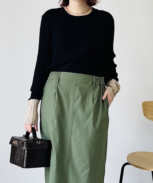 un dix cors（アンディコール）の「《予約》【オシャレ見え】ワイドリブ配色スリーブプルオーバー（ニット/セーター・レディース・オフホワイト/ブラック・F）」の2枚目の写真