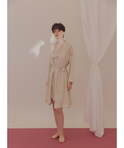Marjorie（マージョリー）の「慵懶相擁，優雅蕾絲拼接綁帶睡衣罩衫（ジャケット/アウター・レディース・杏/綠・S/M/L）」の5枚目の写真