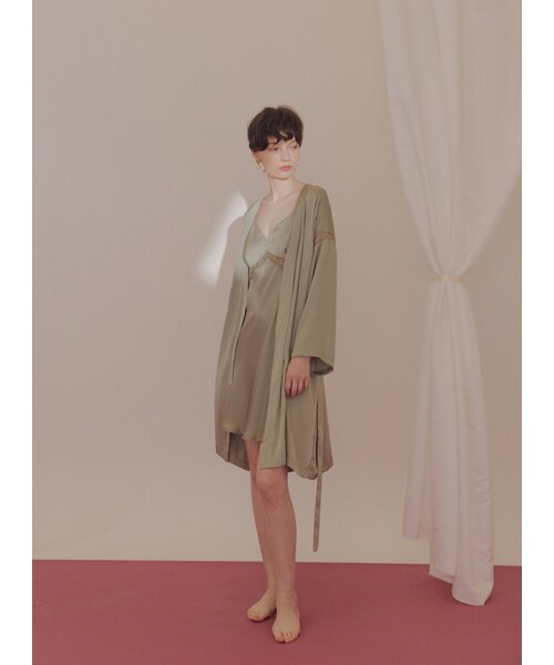 Marjorie（マージョリー）の「慵懶相擁，優雅蕾絲拼接綁帶睡衣罩衫（ジャケット/アウター・レディース・杏/綠・S/M/L）」の11枚目の写真