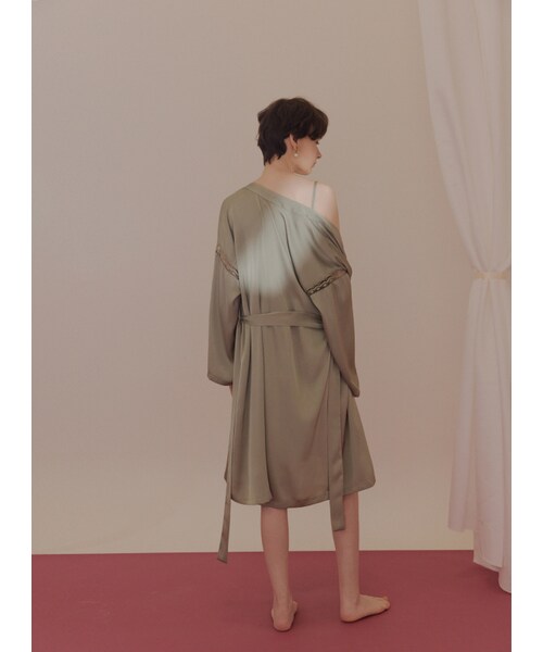 Marjorie（マージョリー）の「慵懶相擁，優雅蕾絲拼接綁帶睡衣罩衫（ジャケット/アウター・レディース・杏/綠・S/M/L）」の16枚目の写真