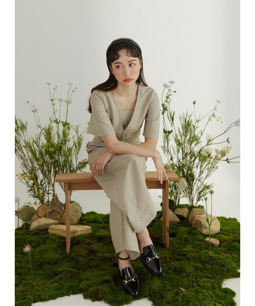 Marjorie（マージョリー）の「魔幻時刻，真皮金屬釦飾環帶平底鞋（シューズ・レディース・杏/黑・230/235/240/245/250）」の14枚目の写真