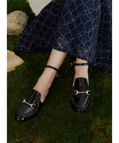 Marjorie（マージョリー）の「魔幻時刻，真皮金屬釦飾環帶平底鞋（シューズ・レディース・杏/黑・230/235/240/245/250）」の17枚目の写真