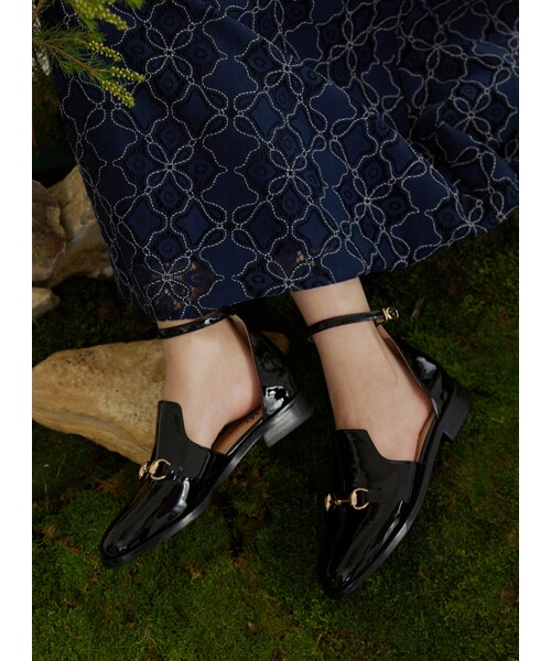 Marjorie（マージョリー）の「魔幻時刻，真皮金屬釦飾環帶平底鞋（シューズ・レディース・杏/黑・230/235/240/245/250）」の13枚目の写真