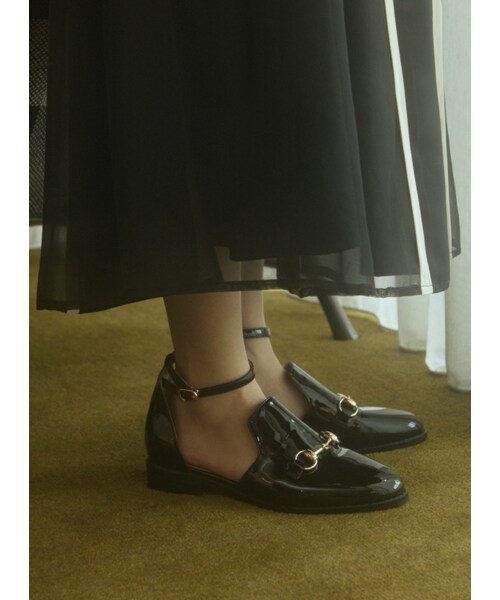 Marjorie（マージョリー）の「魔幻時刻，真皮金屬釦飾環帶平底鞋（シューズ・レディース・杏/黑・230/235/240/245/250）」の12枚目の写真