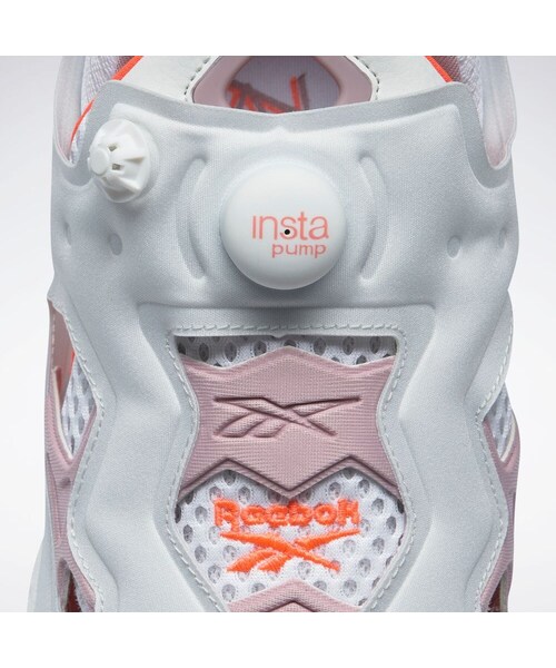 Reebok（リーボック）の「インスタポンプ フューリー95 / Instapump Fury 95（シューズ・フットウェアホワイト/オレンジフレア/インフューズドライラック(GX9430)/コアブラック/クラシックティール/ボールドパープル(GX9431)/フットウェアホワイト/ピュアグレー/フットウェアホワイト(GX9432)/コアブラック/フットウェアホワイト/コアブラック(GX9433)/フットウェアホワイト/ベクターレッド/ベクターブルー(GY1631)/アラバスター/フットウェアホワイト/モダンベージュ(GZ2185)）」の9枚目の写真