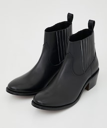 ANKLE BOOTS