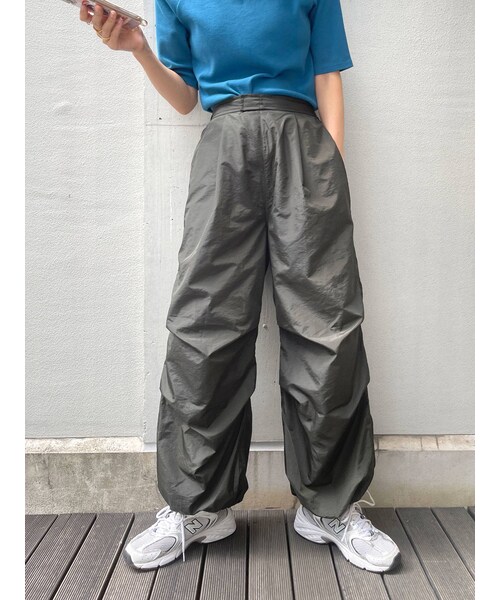 Ungrid(アングリッド)の「【WEB限定】ナイロンドロストパンツ(パンツ・オレンジ/ピンク/チャコールグレー/グリーン/パープル・F)」の17枚目の写真