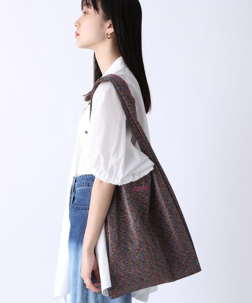 JEANASIS（ジーナシス）の「キララメトートバッグ（バッグ・レディース・シルバ-(11)/ピンクシルバー(12)/ピンク系その他(25)・FREE）」の11枚目の写真