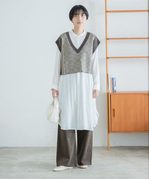 LEPSIM（レプシィム）の「ストレッチコーデュロイパンツ（パンツ・レディース・オフホワイト05/カーキ78/ブルー85・M/L）」の9枚目の写真