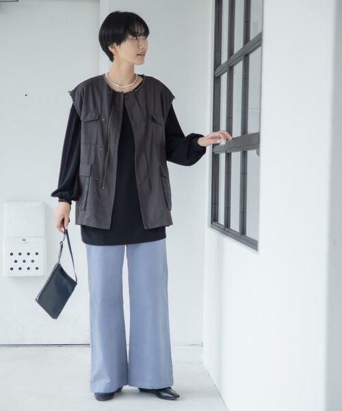 LEPSIM（レプシィム）の「ストレッチコーデュロイパンツ（パンツ・レディース・オフホワイト05/カーキ78/ブルー85・M/L）」の10枚目の写真