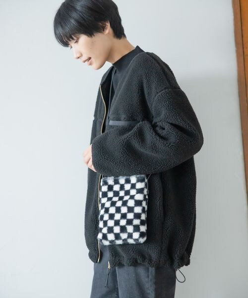 LEPSIM（レプシィム）の「アソートスマホショルダー（バッグ・レディース・アイボリー08/チェッカー09/ブラウン58・ONE SIZE）」の2枚目の写真