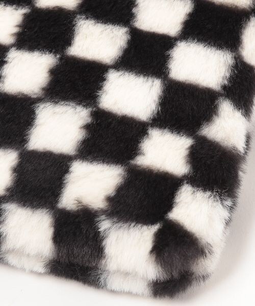 LEPSIM（レプシィム）の「アソートスマホショルダー（バッグ・レディース・アイボリー08/チェッカー09/ブラウン58・ONE SIZE）」の20枚目の写真