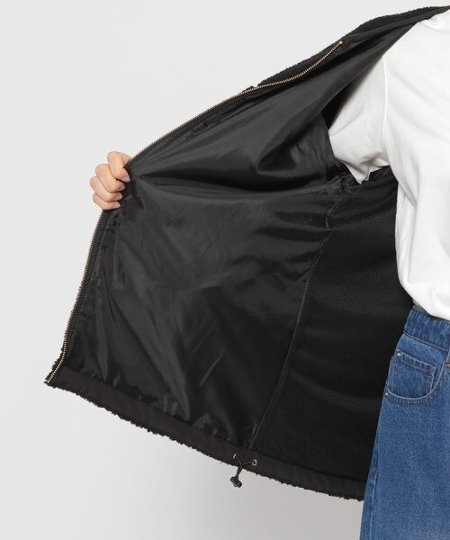 LEPSIM(レプシィム)の「ノーカラーボアジャケット(ジャケット/アウター・レディース・ブラック09/グレージュ13/カーキ78・M/L)」の20枚目の写真