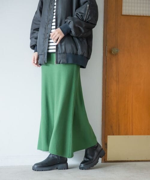 LEPSIM（レプシィム）の「12ゲージ満たされフレアニットスカート（スカート・レディース・オフホワイト05/ブラック09/ピンク21/【WEB限定】フューシャピンク29/グリーン72・FREE SIZE）」の5枚目の写真