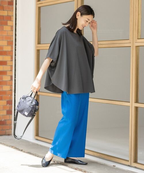 LEPSIM（レプシィム）の「嬉しい機能が付いたストレートパンツ（パンツ・レディース・ブラック09/グレージュ13/オレンジ45/ブルー85・SS/S/M/L/LL(WEB限定)）」の10枚目の写真