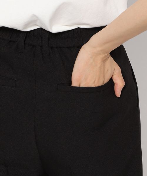 LOWRYS FARM（ローリーズファーム）の「スタイルＵＰワイドパンツ（パンツ・レディース・アイボリー08/ブラック09/ブラウン58/イエロー65・S/M/L）」の19枚目の写真