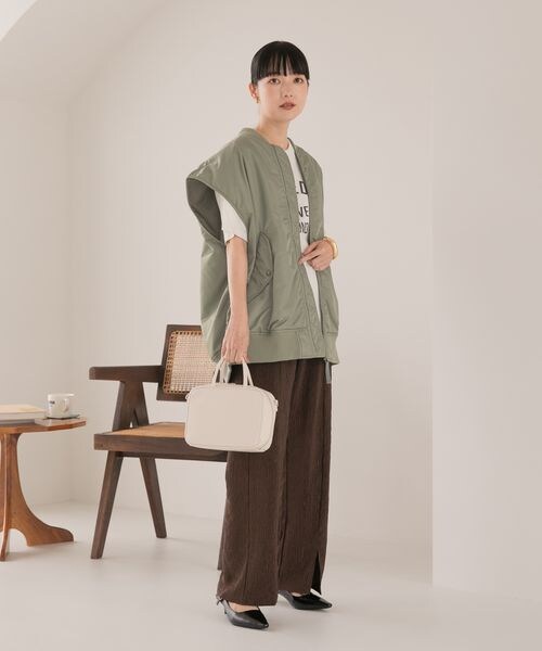 LOWRYS FARM（ローリーズファーム）の「ラウンドファスナーＢＡＧ（バッグ・レディース・アイボリー08/ブラック09/グリーン75・FREE）」の5枚目の写真