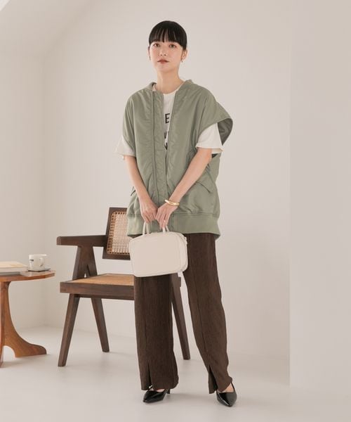 LOWRYS FARM（ローリーズファーム）の「ラウンドファスナーＢＡＧ（バッグ・レディース・アイボリー08/ブラック09/グリーン75・FREE）」の4枚目の写真