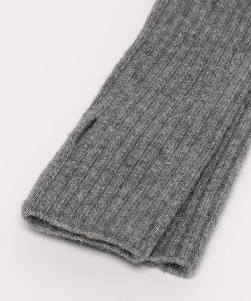 LOWRYS FARM（ローリーズファーム）の「アームウォーマー（ファッション雑貨・レディース・アイボリー08/グレー18/オレンジ45/ブラウン55・フリー）」の14枚目の写真