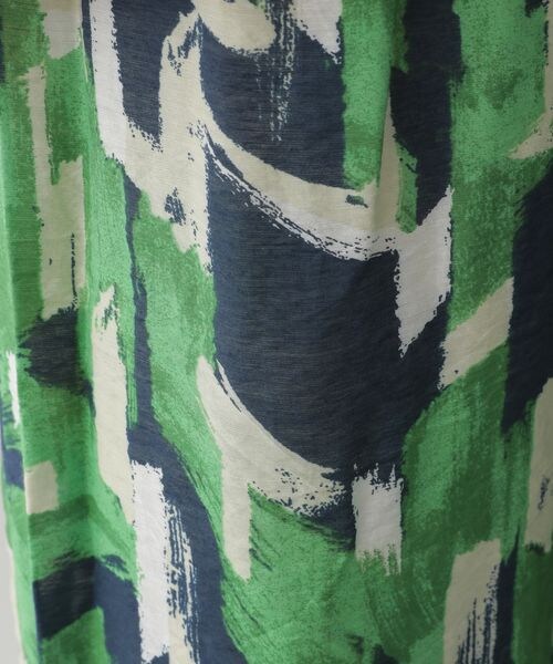 LOWRYS FARM（ローリーズファーム）の「ペイントガライージーパンツ（パンツ・レディース・レッド35/グリーン75/ブルー85・F）」の18枚目の写真