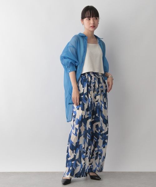 LOWRYS FARM（ローリーズファーム）の「ペイントガライージーパンツ（パンツ・レディース・レッド35/グリーン75/ブルー85・F）」の7枚目の写真