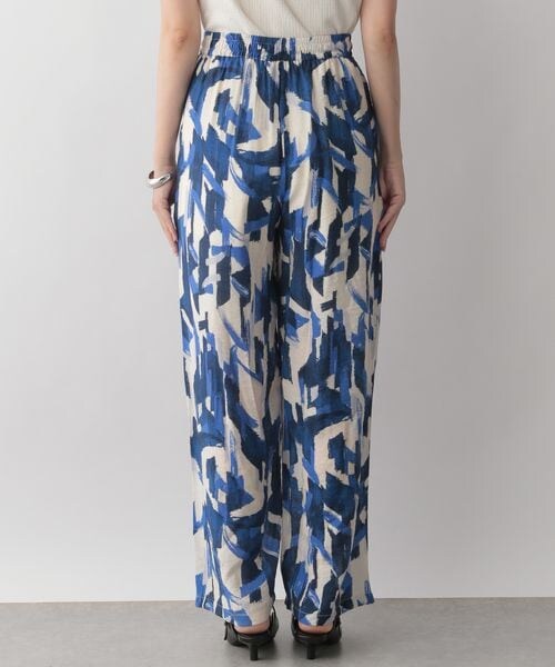 LOWRYS FARM（ローリーズファーム）の「ペイントガライージーパンツ（パンツ・レディース・レッド35/グリーン75/ブルー85・F）」の10枚目の写真