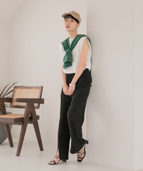 LOWRYS FARM（ローリーズファーム）の「ヨウリュウＦスリットパンツ（パンツ・レディース・アイボリー08/ブラック09/ブラウン58/ブルー85・通常丈/ショート丈）」の9枚目の写真