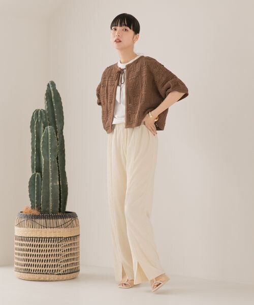 LOWRYS FARM（ローリーズファーム）の「ヨウリュウＦスリットパンツ（パンツ・レディース・アイボリー08/ブラック09/ブラウン58/ブルー85・通常丈/ショート丈）」の5枚目の写真