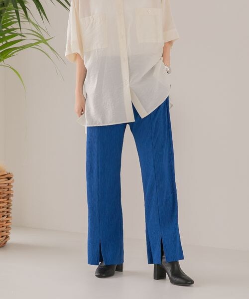 LOWRYS FARM（ローリーズファーム）の「ヨウリュウＦスリットパンツ（パンツ・レディース・アイボリー08/ブラック09/ブラウン58/ブルー85・通常丈/ショート丈）」の4枚目の写真