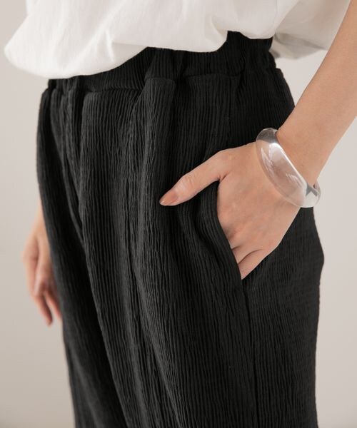 LOWRYS FARM（ローリーズファーム）の「ヨウリュウＦスリットパンツ（パンツ・レディース・アイボリー08/ブラック09/ブラウン58/ブルー85・通常丈/ショート丈）」の11枚目の写真