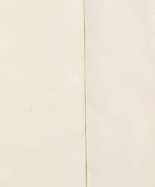 PAGEBOY（ページボーイ）の「エコレザーキルティングショートパンツ（パンツ・レディース・オフホワイト05/ブラック09・F）」の20枚目の写真