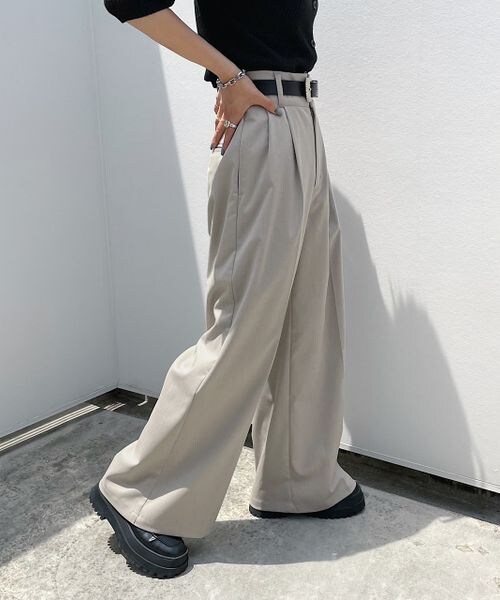 PAGEBOY（ページボーイ）の「交織ツイルワイドパンツ（パンツ・レディース・ブラック09/グレージュ12/モカ51・F）」の10枚目の写真