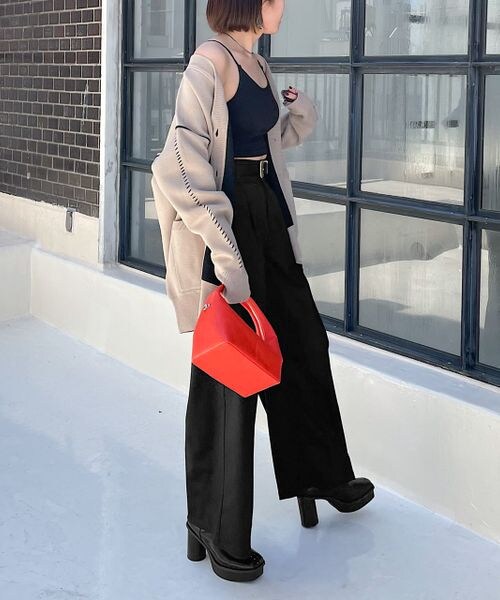 PAGEBOY（ページボーイ）の「交織ツイルワイドパンツ（パンツ・レディース・ブラック09/グレージュ12/モカ51・F）」の8枚目の写真