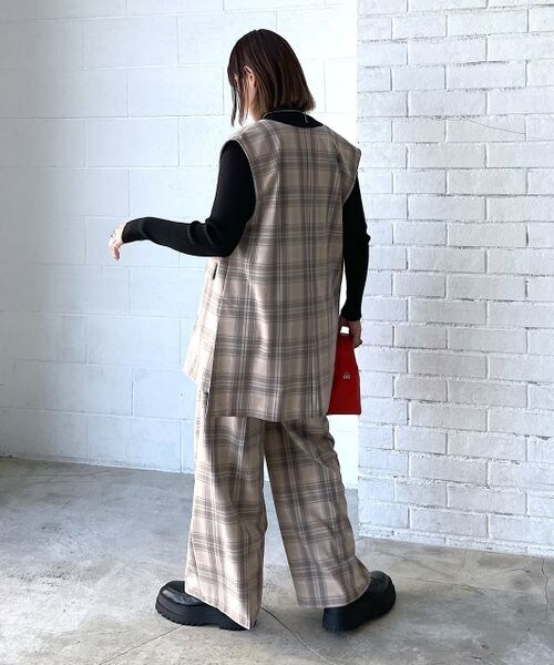 PAGEBOY（ページボーイ）の「TRチェックワイドパンツ（パンツ・レディース・グレー系10/ブラウン系50・F）」の6枚目の写真