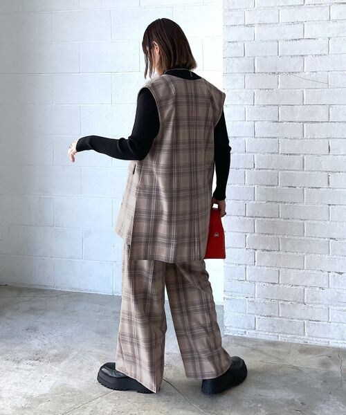 PAGEBOY（ページボーイ）の「TRチェックジレ（ジャケット/アウター・レディース・グレー系10/ブラウン系50・F）」の6枚目の写真