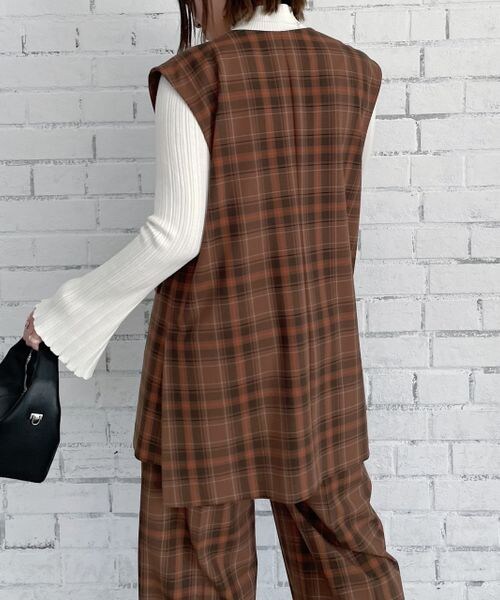 PAGEBOY（ページボーイ）の「TRチェックジレ（ジャケット/アウター・レディース・グレー系10/ブラウン系50・F）」の10枚目の写真