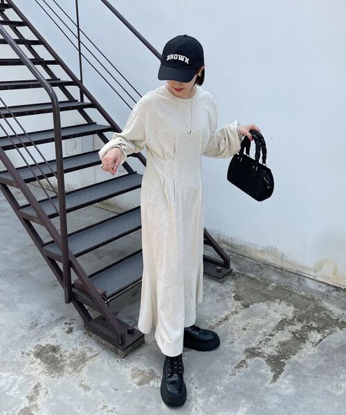 PAGEBOY（ページボーイ）の「ウエストデザインタックワンピース（ワンピース/ドレス・レディース・ブラック09/チャコール18/杢オートミール50・F）」の12枚目の写真