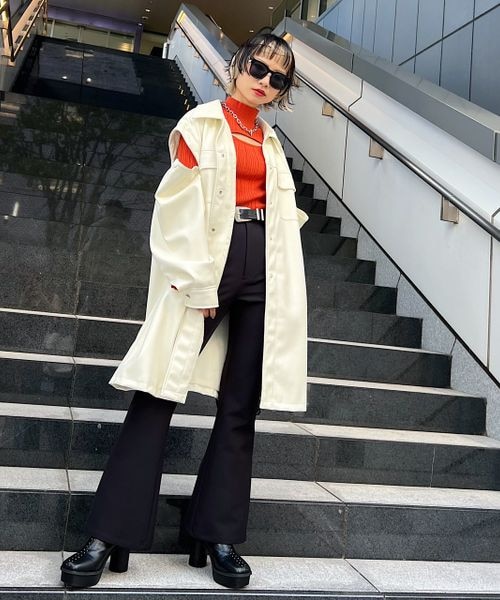 PAGEBOY(ページボーイ)の「エコレザーカスタムロングブルゾン(ジャケット/アウター・レディース・オフホワイト05/ブラック09/モカ51・F)」の9枚目の写真