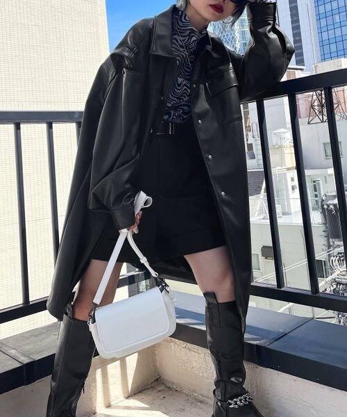 PAGEBOY(ページボーイ)の「エコレザーカスタムロングブルゾン(ジャケット/アウター・レディース・オフホワイト05/ブラック09/モカ51・F)」の18枚目の写真