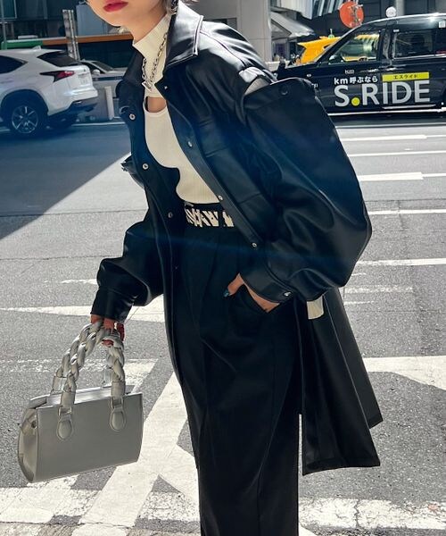 PAGEBOY(ページボーイ)の「エコレザーカスタムロングブルゾン(ジャケット/アウター・レディース・オフホワイト05/ブラック09/モカ51・F)」の13枚目の写真