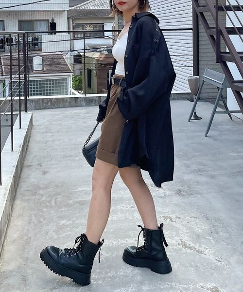 PAGEBOY（ページボーイ）の「交織ツイルロールアップショートパンツ（パンツ・レディース・ブラック09/グレージュ12/モカ51・F）」の12枚目の写真