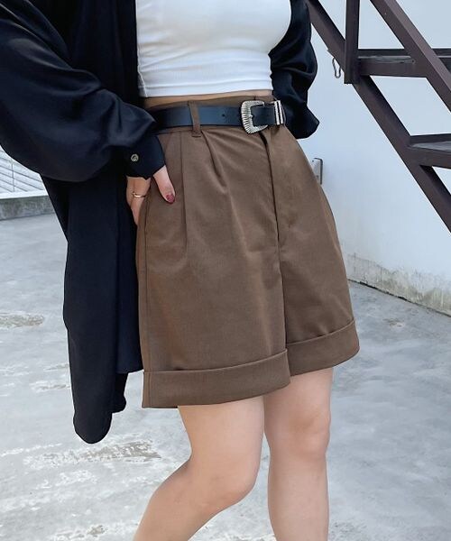 PAGEBOY（ページボーイ）の「交織ツイルロールアップショートパンツ（パンツ・レディース・ブラック09/グレージュ12/モカ51・F）」の3枚目の写真