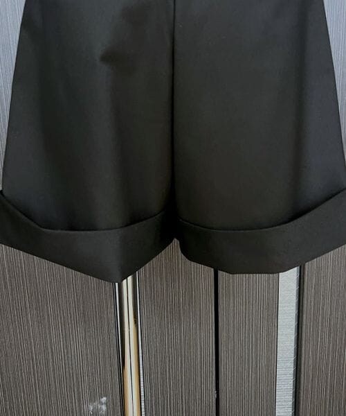 PAGEBOY（ページボーイ）の「交織ツイルロールアップショートパンツ（パンツ・レディース・ブラック09/グレージュ12/モカ51・F）」の22枚目の写真