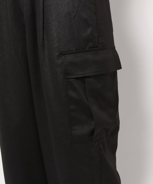 PAGEBOY（ページボーイ）の「レザー加工カーゴパンツ（パンツ・レディース・オフホワイト05/ブラック09/ピーコック84・F）」の20枚目の写真