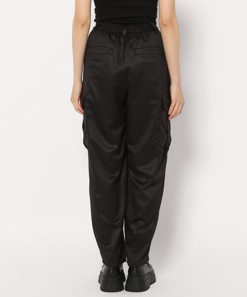 PAGEBOY（ページボーイ）の「レザー加工カーゴパンツ（パンツ・レディース・オフホワイト05/ブラック09/ピーコック84・F）」の17枚目の写真