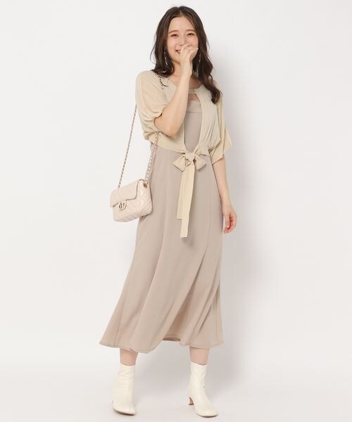 mysty woman(ミスティウーマン)の「シアーニットボレロ×キャミワンピース(ワンピース/ドレス・レディース・ブラック柄09/ピンクベージュ無地22/ライトベージュ柄51・F)」の10枚目の写真