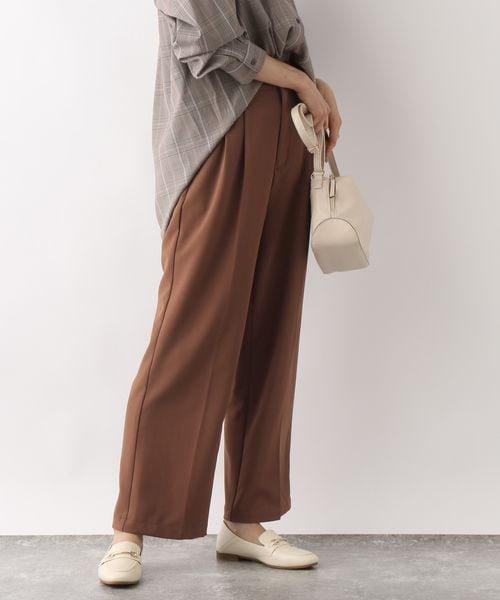 GLOBAL WORK（グローバルワーク）の「ウツクシルエットワイドパンツ（パンツ・レディース・ブラック09/ライトベージュ52/ブラウン54/ミドルブルー84・S/M/L）」の16枚目の写真