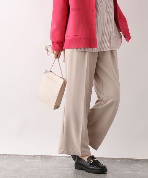 GLOBAL WORK（グローバルワーク）の「ウツクシルエットワイドパンツ（パンツ・レディース・ブラック09/ライトベージュ52/ブラウン54/ミドルブルー84・S/M/L）」の12枚目の写真