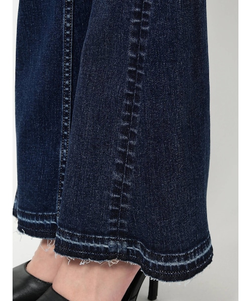 GYDA（ジェイダ）の「H/W SHAPELY LINEフレアデニムパンツ（デニムパンツ・ブラック/インディゴ・M/S/XS）」の15枚目の写真